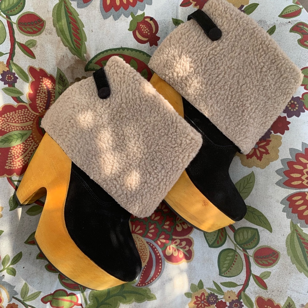 Messeca NY platform booties